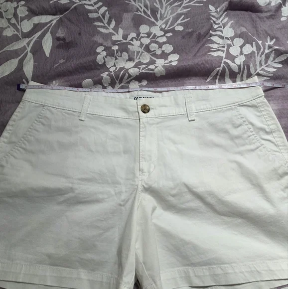 Old Navy White Classic Chino Shorts Women's Size 12 - Picture 10 of 14